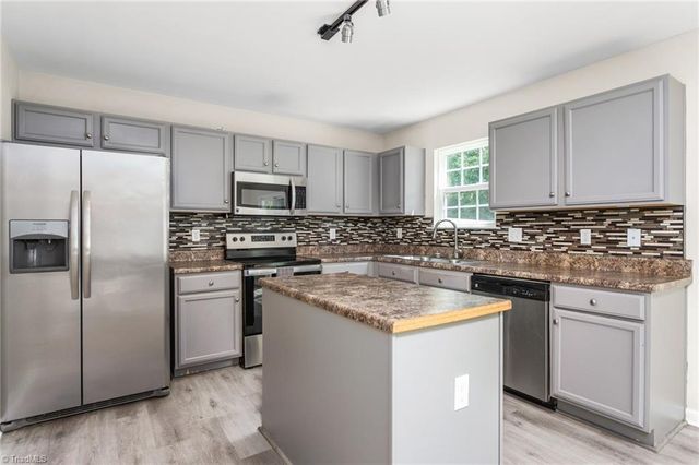6623 Glenville Drive, Whitsett, NC 27377