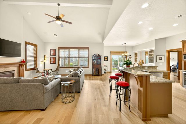 3944 Crystal Springs Drive, Medford, OR 97504