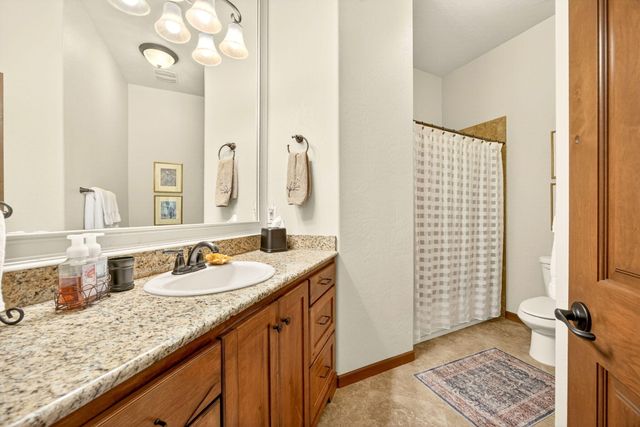 3944 Crystal Springs Drive, Medford, OR 97504