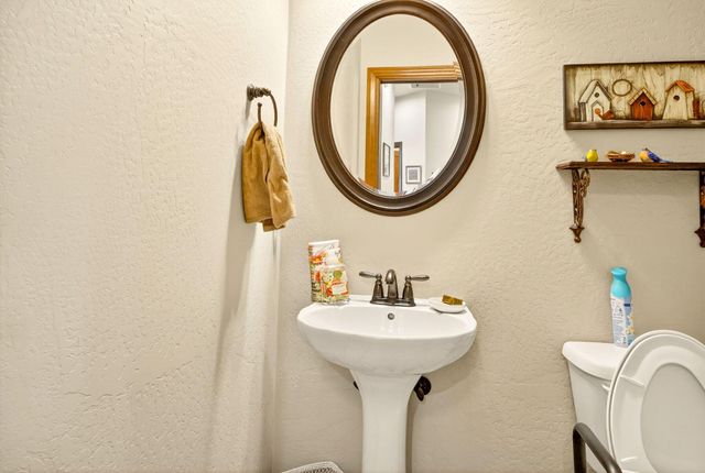 3944 Crystal Springs Drive, Medford, OR 97504