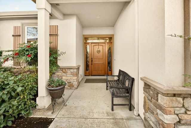 3944 Crystal Springs Drive, Medford, OR 97504