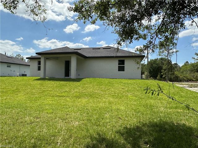 1856 Montana ST, Lehigh Acres, FL 33972
