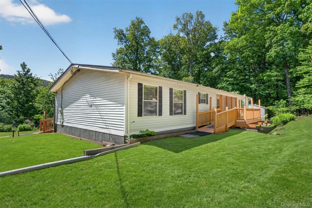 62 Shin Hollow Road, Port Jervis, NY 12771