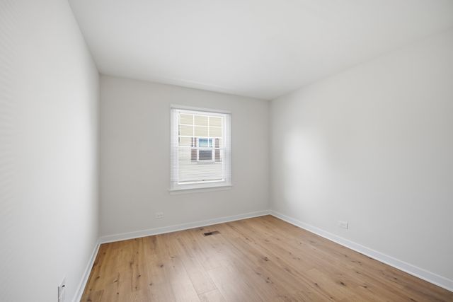 339 Farmington Lane, Vernon Hills, IL 60061