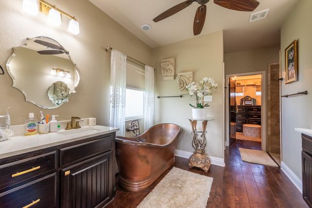 257 Carmel Dr, Sandia, TX 78383