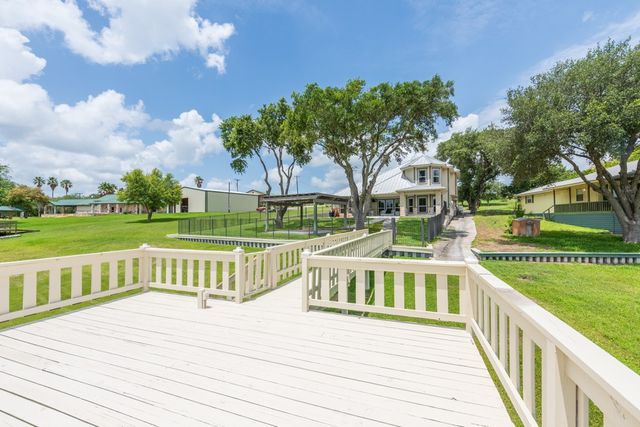 257 Carmel Dr, Sandia, TX 78383