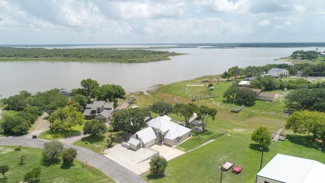 257 Carmel Dr, Sandia, TX 78383