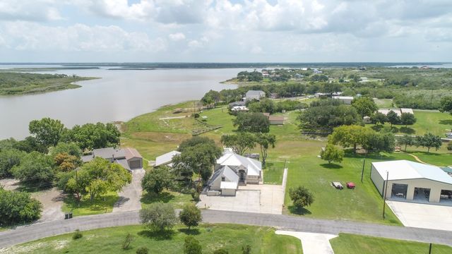 257 Carmel Dr, Sandia, TX 78383