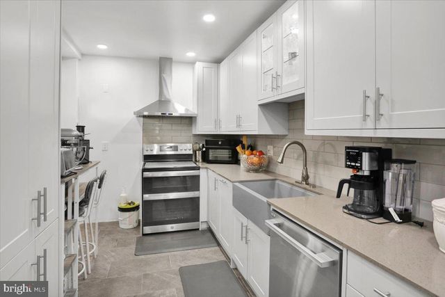 225 FAIRVIEW ST, Pottsville, PA 17901