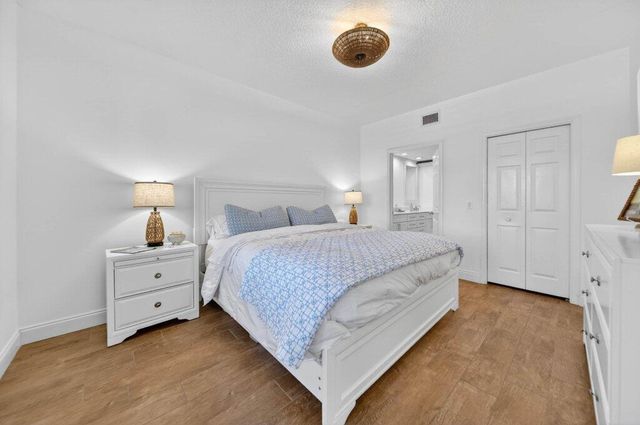 391 NE Plantation Road 215, Hutchinson Island, FL 34996