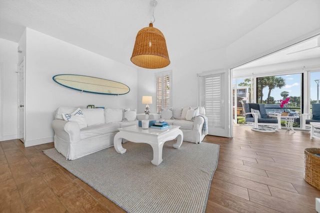 391 NE Plantation Road 215, Hutchinson Island, FL 34996
