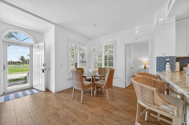 391 NE Plantation Road 215, Hutchinson Island, FL 34996
