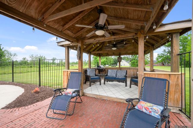 40399 Cotton Field Ave, Gonzales, LA 70737