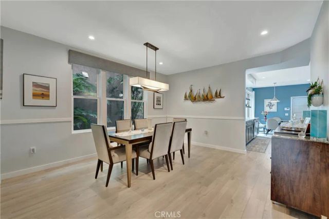 212 Hartford Avenue, Huntington Beach, CA 92648
