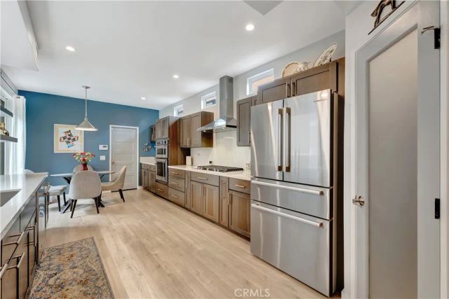 212 Hartford Avenue, Huntington Beach, CA 92648