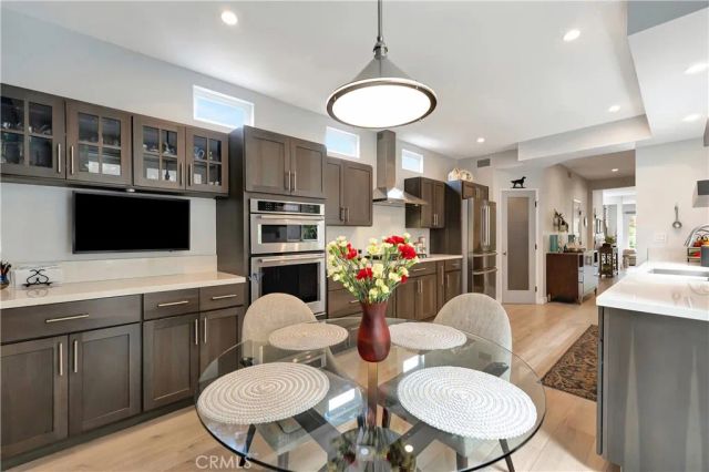 212 Hartford Avenue, Huntington Beach, CA 92648