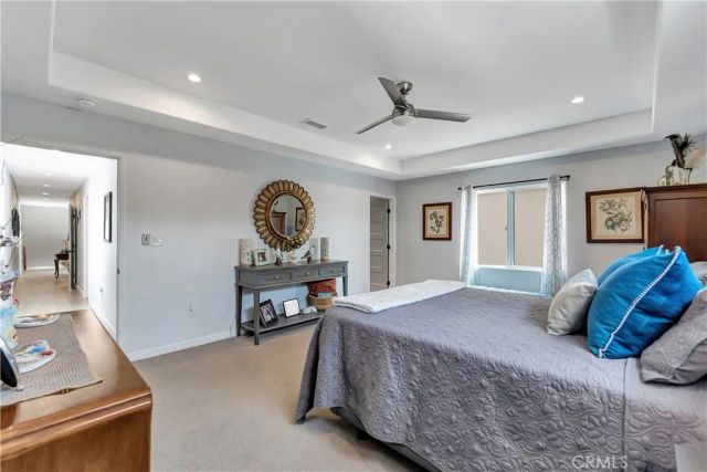 212 Hartford Avenue, Huntington Beach, CA 92648