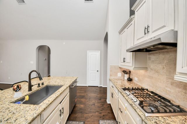 2939 Dawn Haven Lane, Pearland, TX 77584