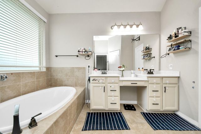 2939 Dawn Haven Lane, Pearland, TX 77584