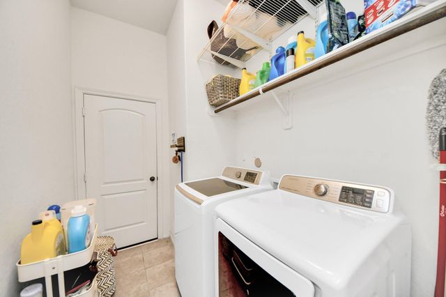 2939 Dawn Haven Lane, Pearland, TX 77584