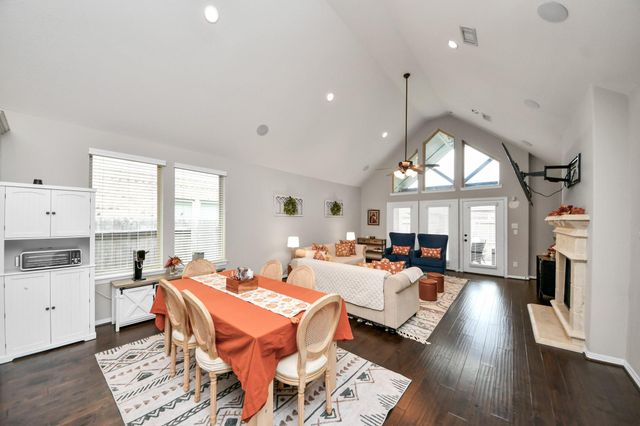 2939 Dawn Haven Lane, Pearland, TX 77584