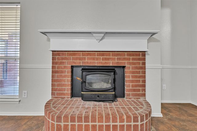 1017 Aaron Drive, Burleson, TX 76028