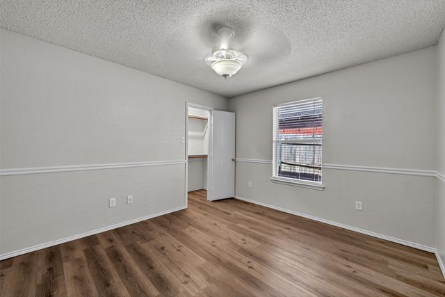1017 Aaron Drive, Burleson, TX 76028