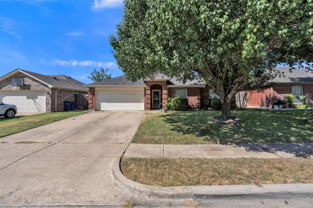 1017 Aaron Drive, Burleson, TX 76028