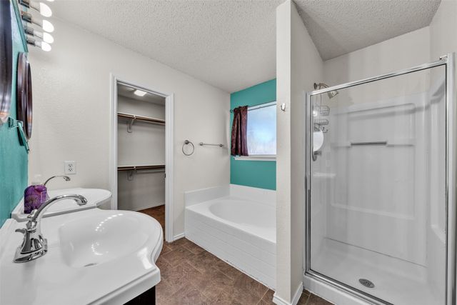 1017 Aaron Drive, Burleson, TX 76028
