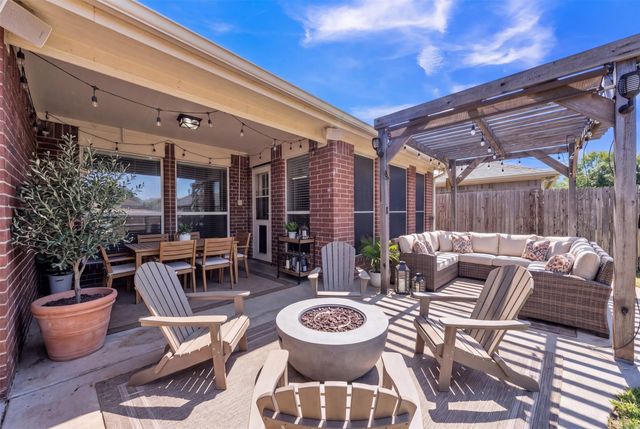 1017 Aaron Drive, Burleson, TX 76028