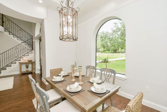 8912 Forest Lake Drive, Montgomery, TX 77316