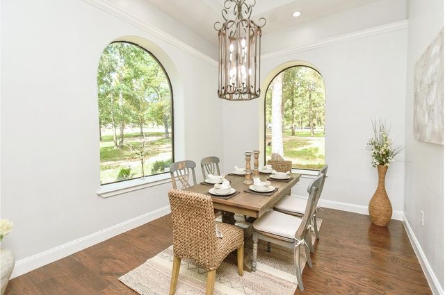 8912 Forest Lake Drive, Montgomery, TX 77316