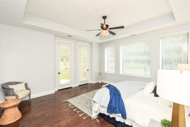 8912 Forest Lake Drive, Montgomery, TX 77316