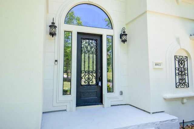 8912 Forest Lake Drive, Montgomery, TX 77316