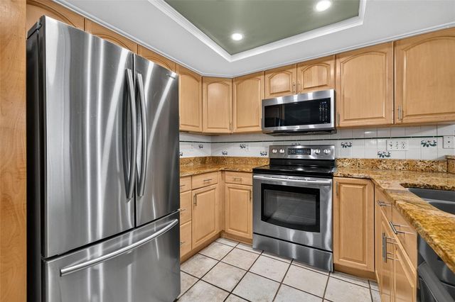 7360 ULMERTON ROAD 18D, Largo, FL 33771