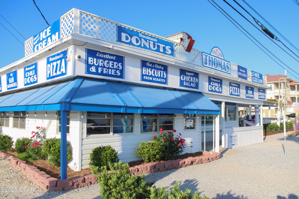 Image 11 of property listing at 20502 Alta Vista Drive, Panama City Beach, FL 32413