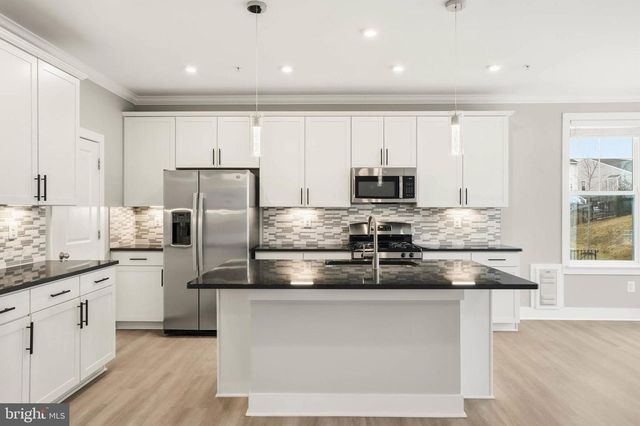 2305 CONNOR CIR, Mount Airy, MD 21771