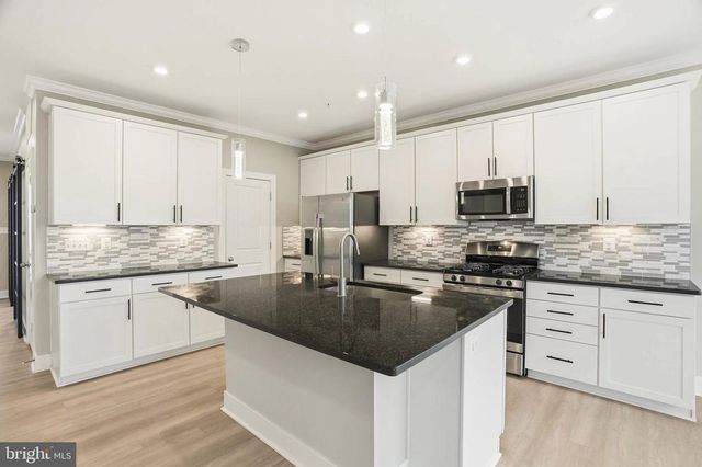 2305 CONNOR CIR, Mount Airy, MD 21771