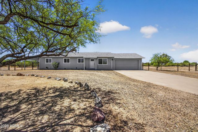 6399 N LAKE SHORE Drive, Casa Grande, AZ 85194