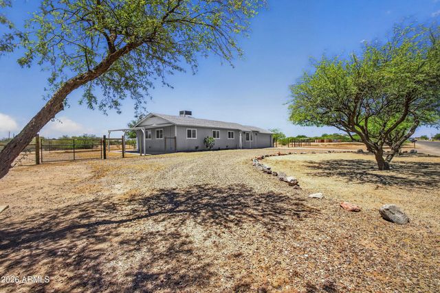 6399 N LAKE SHORE Drive, Casa Grande, AZ 85194