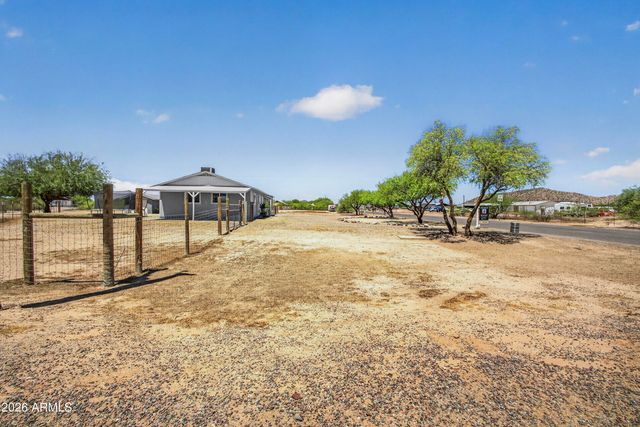 6399 N LAKE SHORE Drive, Casa Grande, AZ 85194