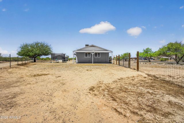 6399 N LAKE SHORE Drive, Casa Grande, AZ 85194