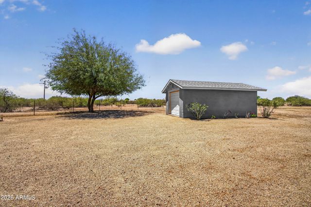 6399 N LAKE SHORE Drive, Casa Grande, AZ 85194