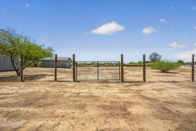 6399 N LAKE SHORE Drive, Casa Grande, AZ 85194