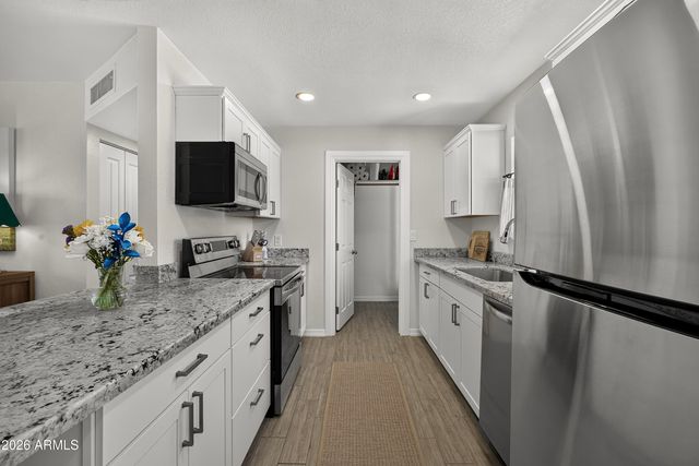 6399 N LAKE SHORE Drive, Casa Grande, AZ 85194