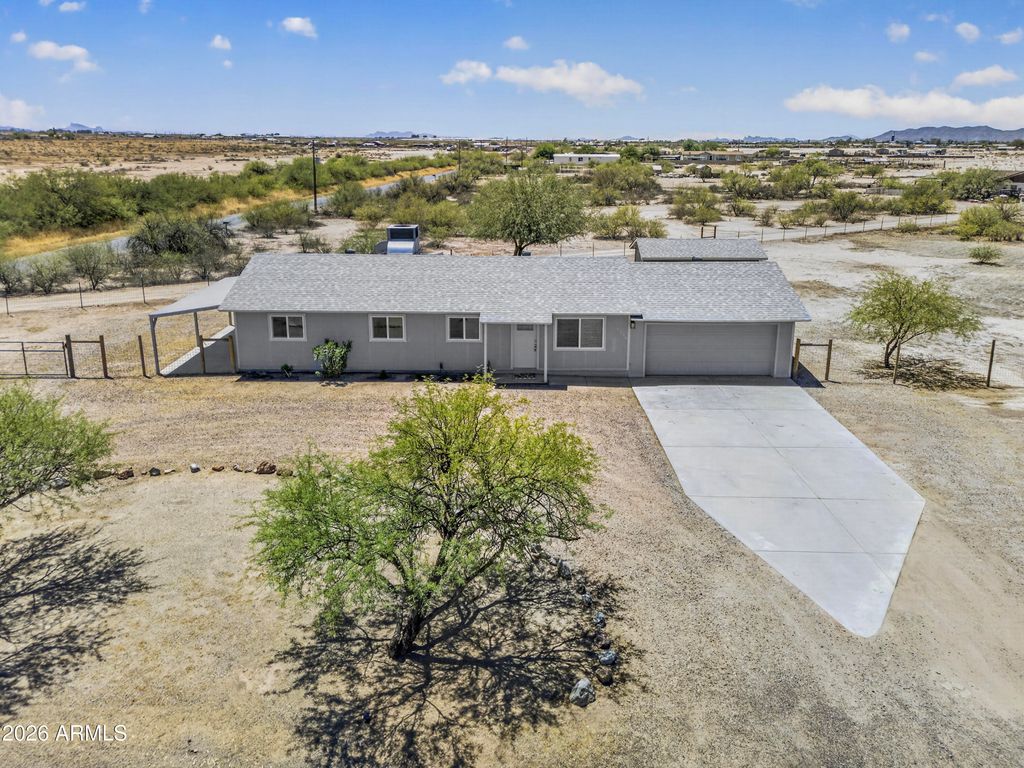 6399 N LAKE SHORE Drive, Casa Grande, AZ 85194 — photo 2