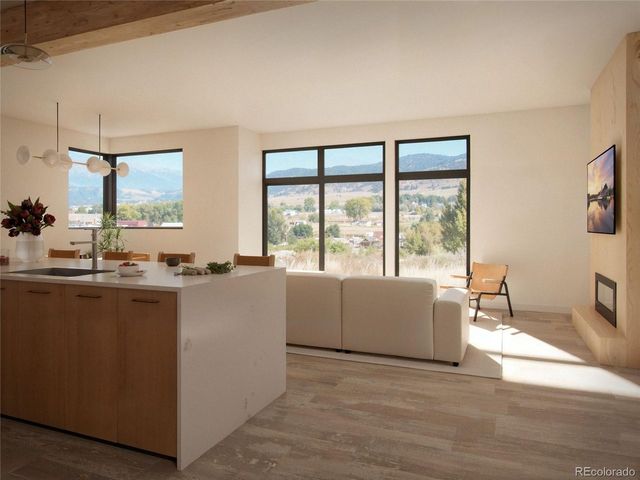 932 Crestone Ave, Salida, CO 81201