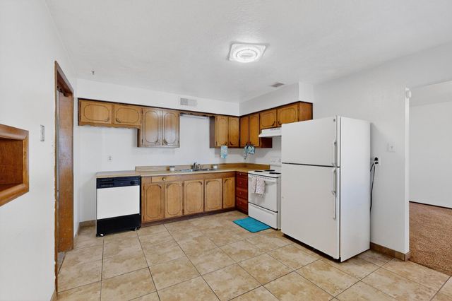 8224 FLORENCE Avenue NE, Albuquerque, NM 87109