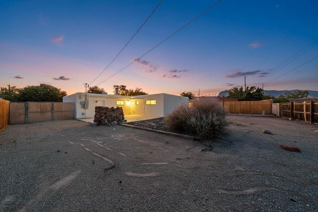 8224 FLORENCE Avenue NE, Albuquerque, NM 87109