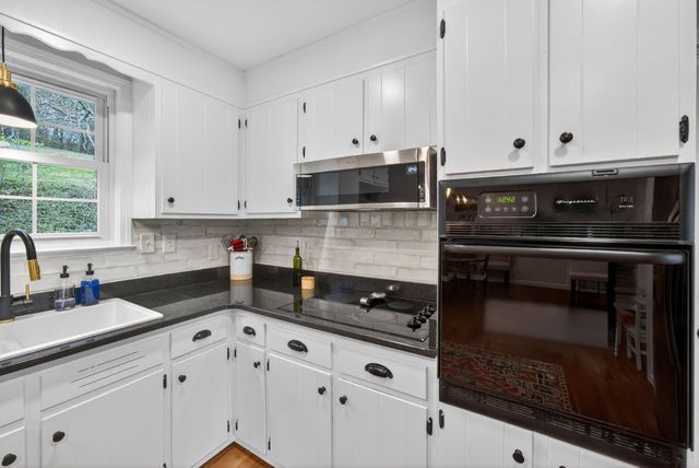 304 Cross Timbers Dr, Nashville, TN 37221